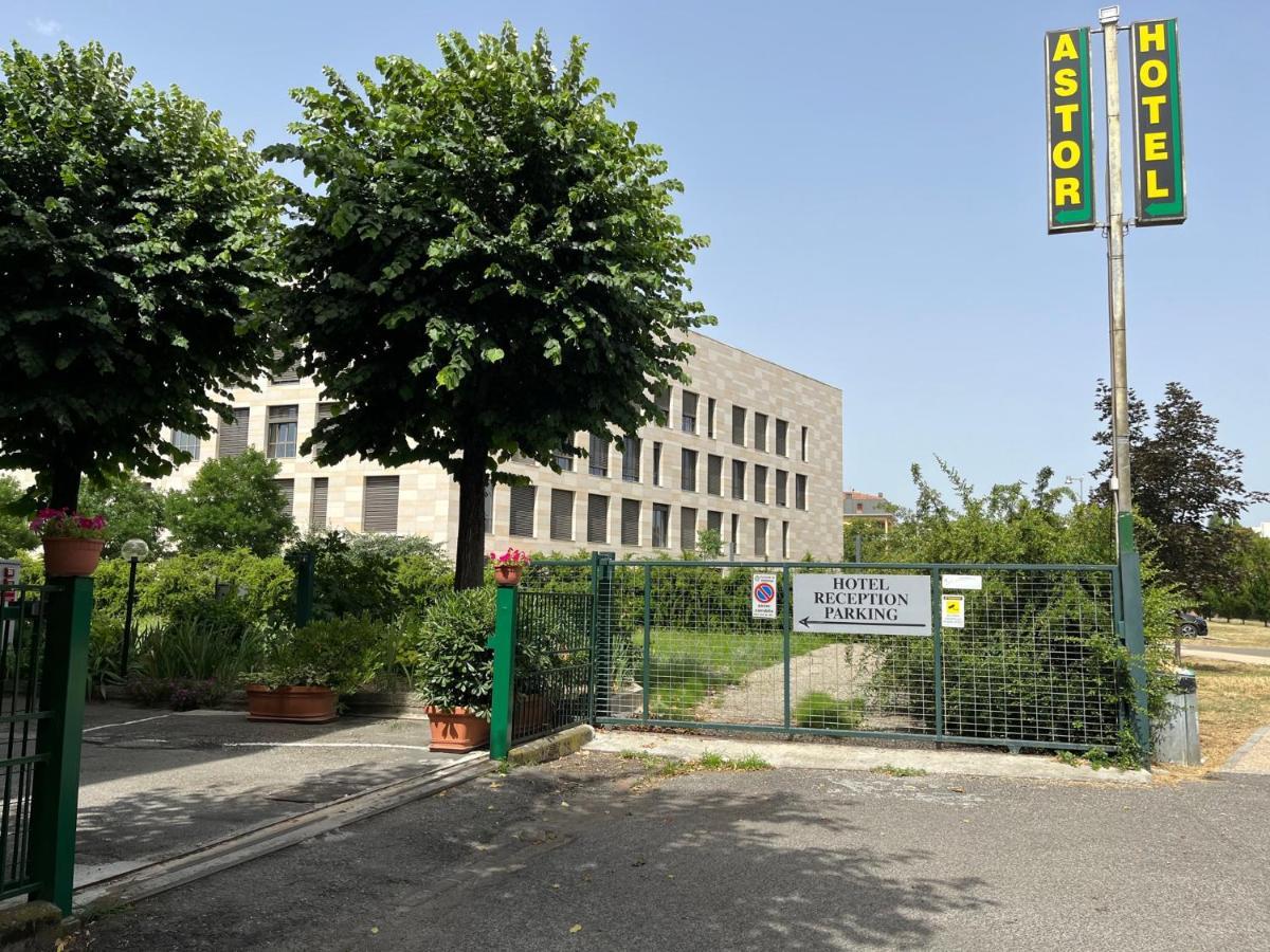 Hotel Astor Modena Exterior photo