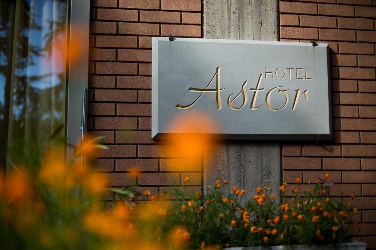 Hotel Astor Modena Exterior photo